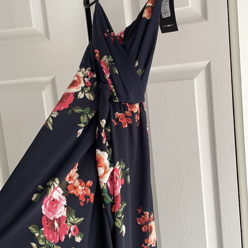 Dress - Picture 3 of 7